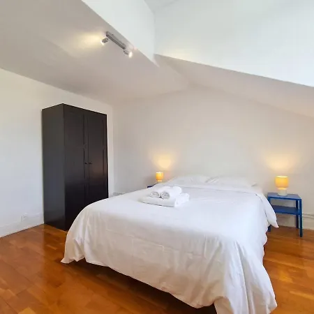 Danton, Terrace, Large Townhouse *