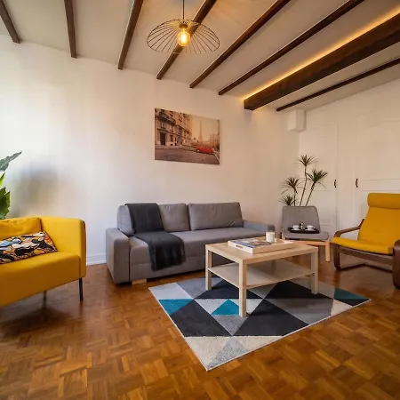 Danton, Terrace, Large Townhouse Apartman